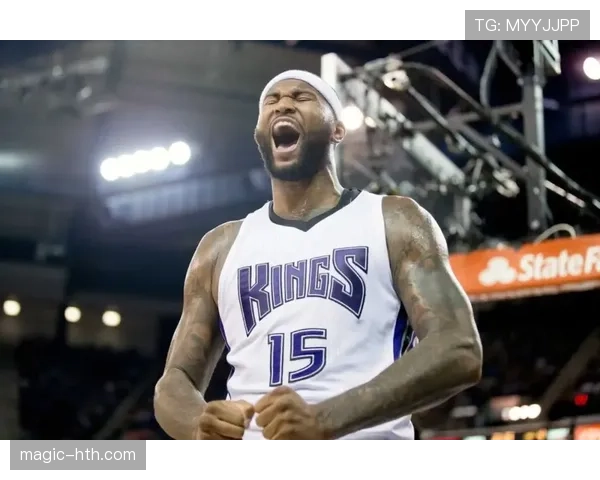 班恩无球跑位拉开空间，三分效率比上季更稳